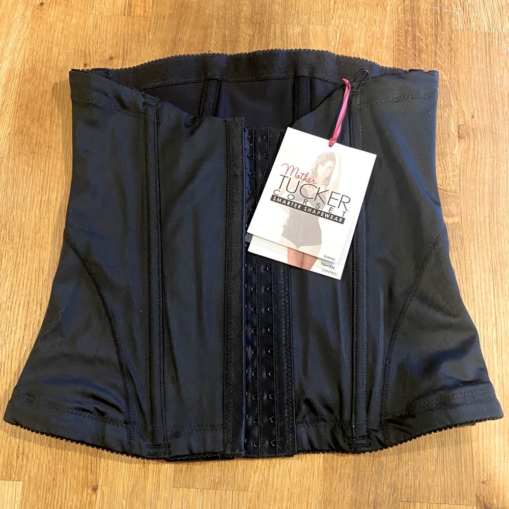 NWT Belly Bandit Mother Tucker Size M
